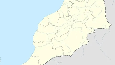 “迪拜青年国民vs利雅得新月：激战正酣，亚冠赛场上12胜10的焦点对决！”